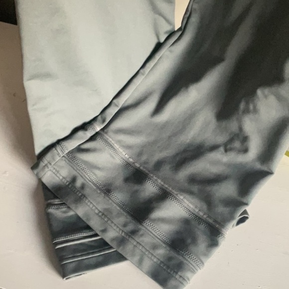 New Balance  Stylish Gray Wide-Leg Pants  ETC - Picture 2 of 6